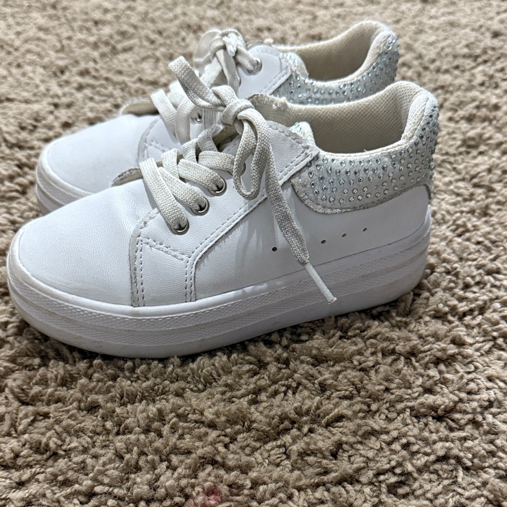 Stylish Kids White Platform Sneakers with Rhinestone Accents